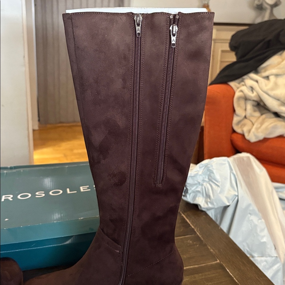 AEROSOLES Women's Dark Brown Wedge Boots - Picture 8 of 10